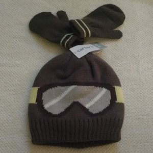 Carter's Hat & Mitten Set